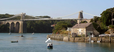Princ's Pier on the waterfront